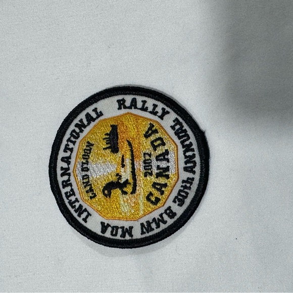 VINTAGE FMC BMW MOTORCYCLE LEATHER VEST WITH‎ COMMEMORATIVE PATCHES & PINS SZ 44 - Picture 9 of 13